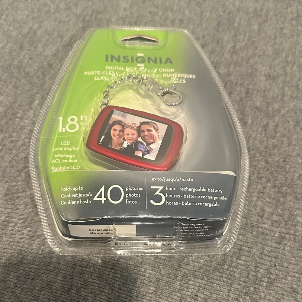 Insignia Red Digital Photo Keychain